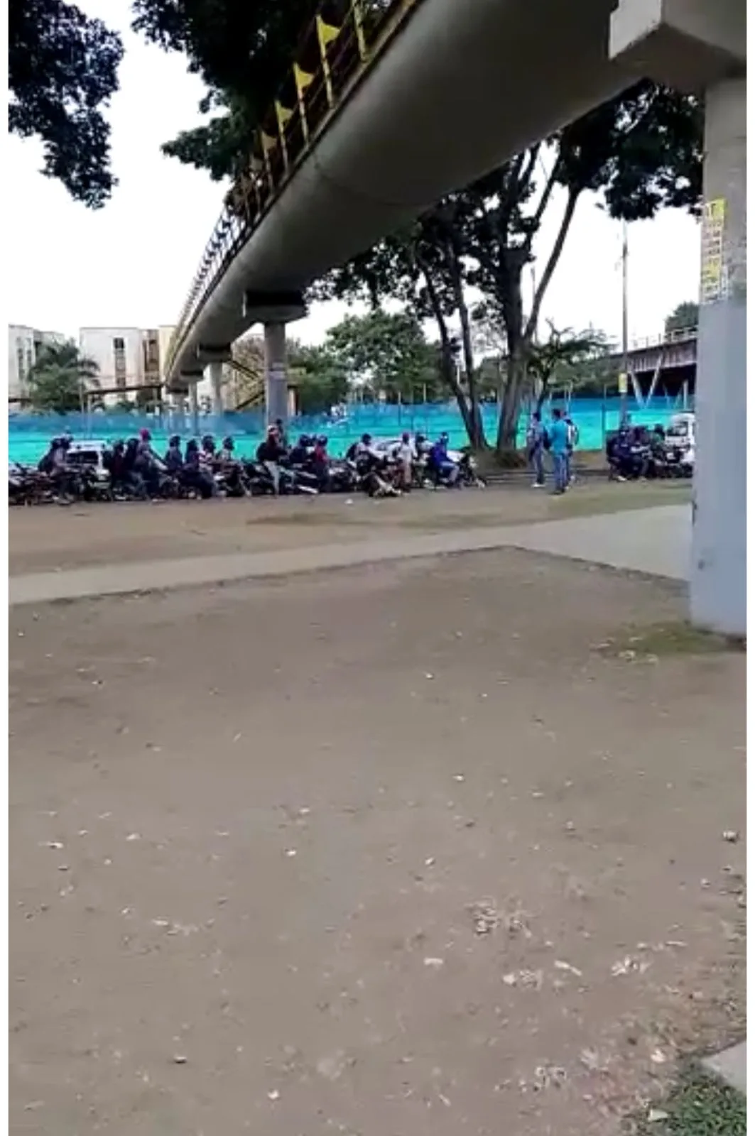 contravía agresión a un agente