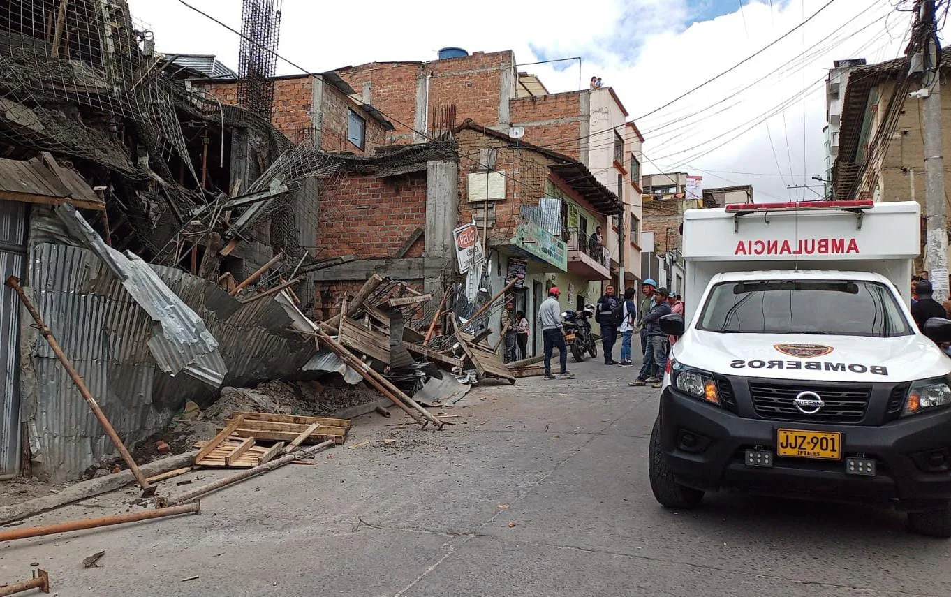 Emergencia en Ipiales: se derrumbó parte de una construcción, varios obreros heridos