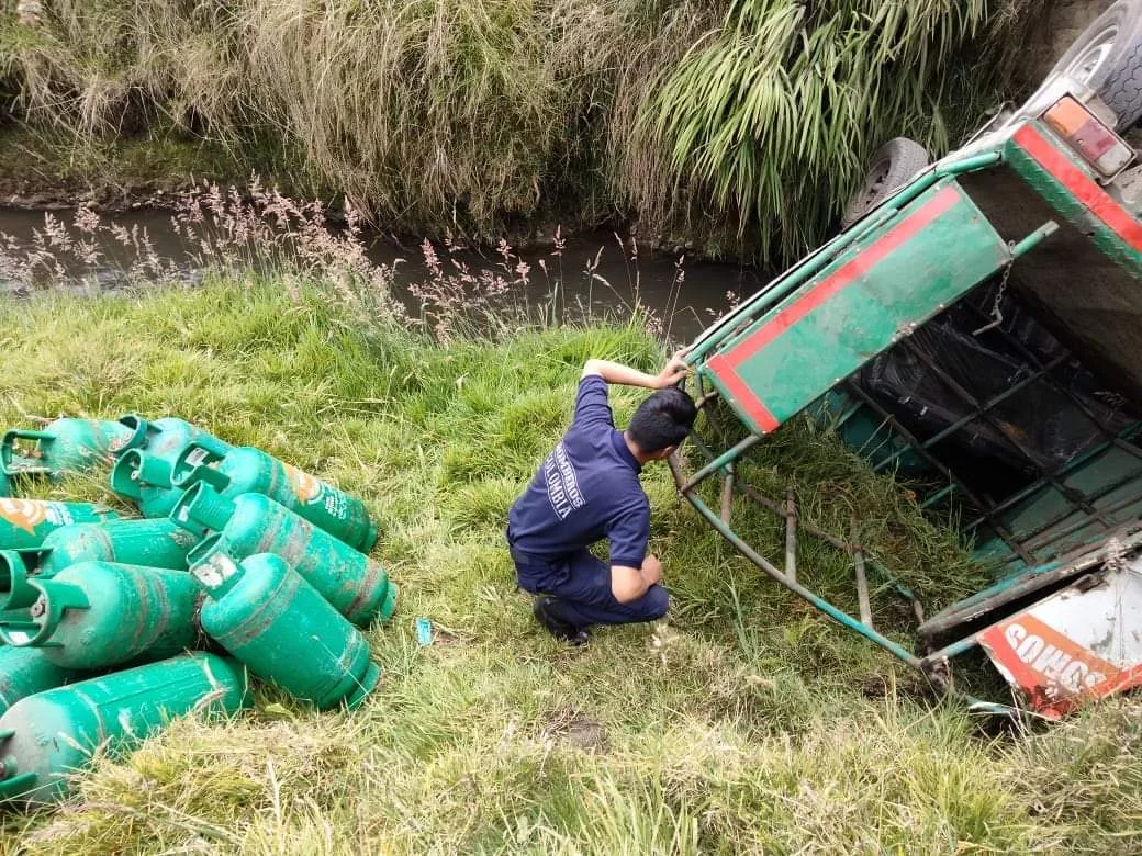 Se accidentó cargado de cilindros de gas, en Cuaspud Nariño