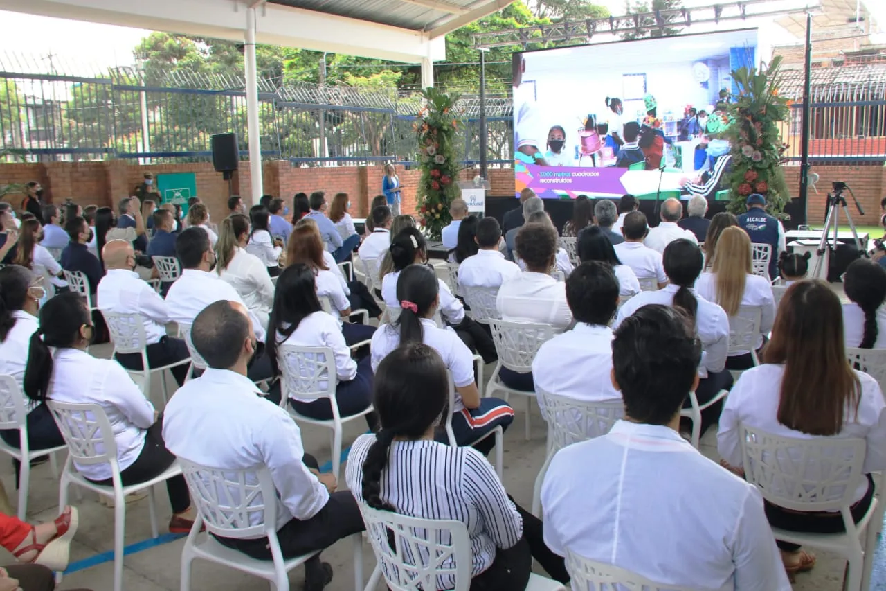 Colegio Comfandi Calipso en Cali