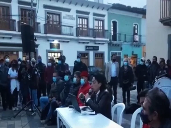 Con plantón a las afueras de la Alcaldía, artistas de Pasto exigieron recursos para el Carnaval