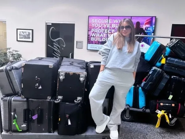 “Que tal la sorpresita que me tenían, ahora me iré a comer un ajiaco”, indicó Sofía Vergara, tras su llegada a Colombia.