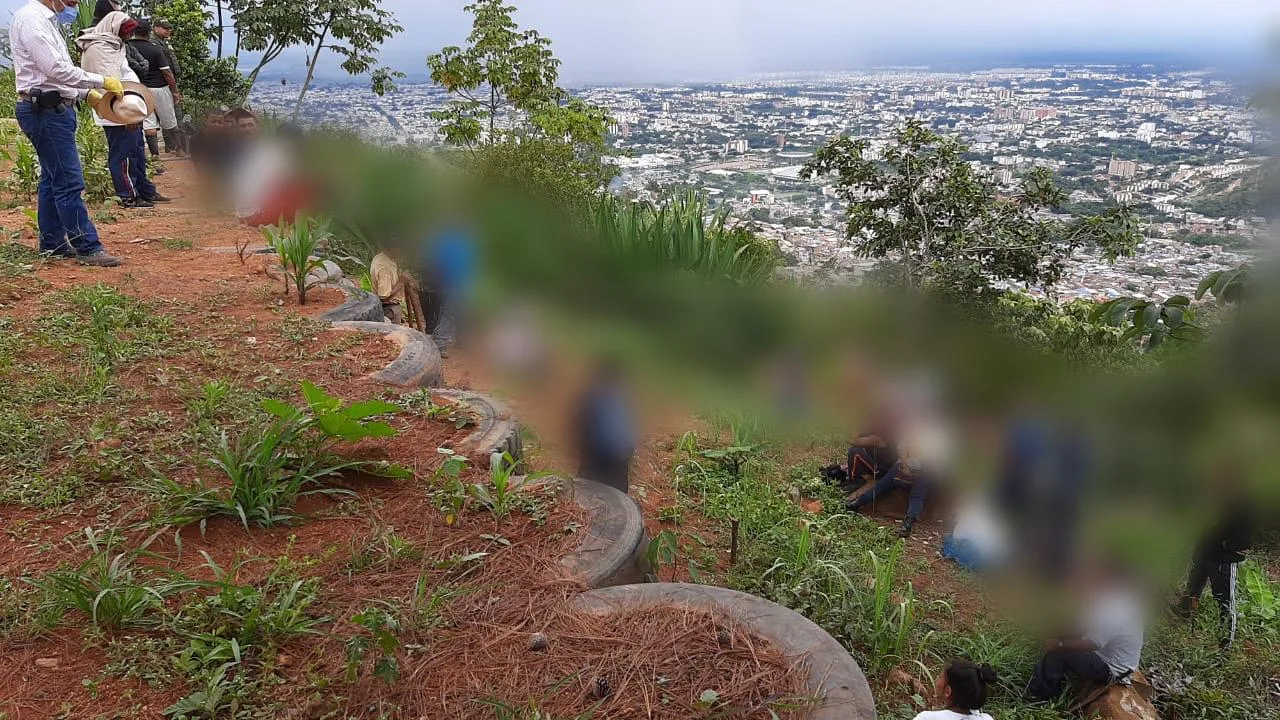 invadiendo cerros en Cali