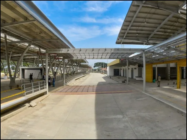 Que la finalicen pero "que haya seguridad y buses", usuarios sobre la Terminal Aguablanca del MIO