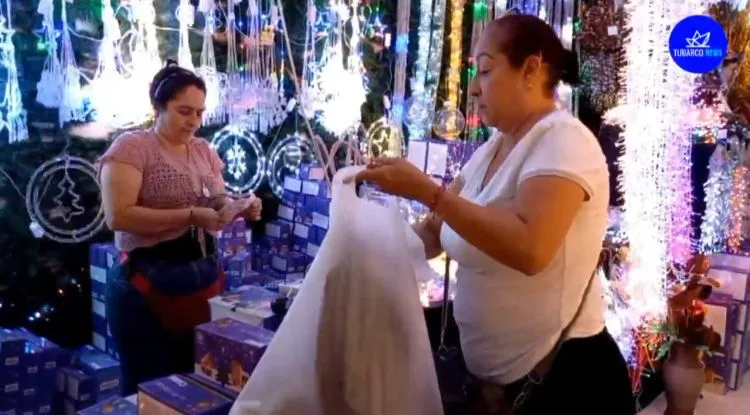 "Después del 15 ya sube todo esto": El Centro de Cali ya está activo con las ventas navideñas