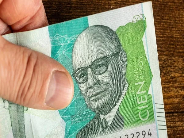 Billete de 100.000 pesos.