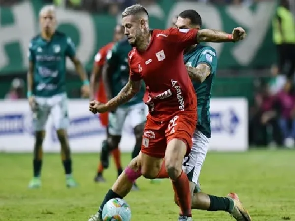 Jugadores de América y Deportivo Cali.
