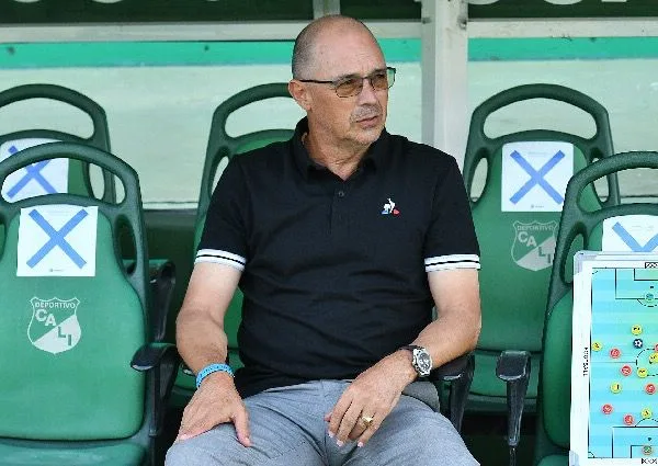 El uruguayo Alfredo Arias ya no es más el técnico del Deportivo Cali