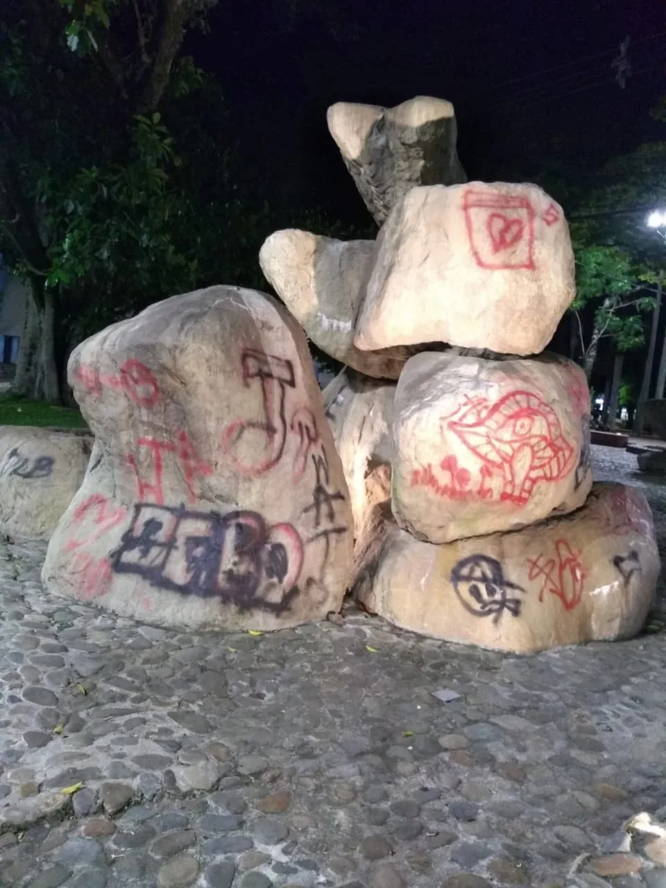 parque piedras Cali