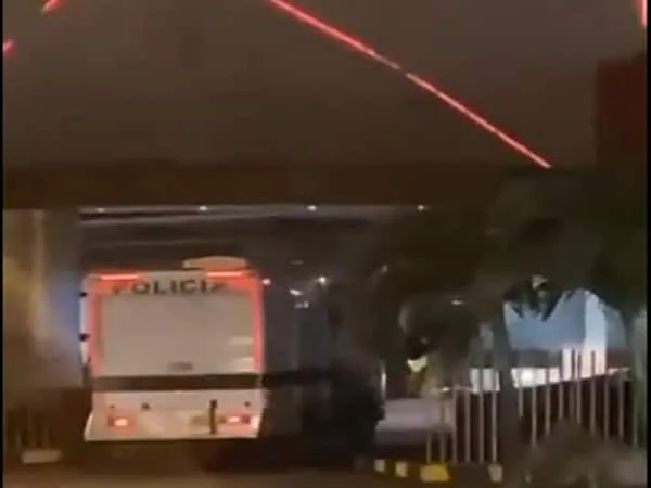 Autoridades llegaron hasta el punto para establecer lo ocurrido en el motel de Cali. El hecho ha causado conmoción