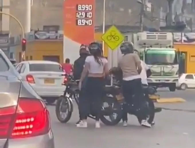 ladrones en Cali moto