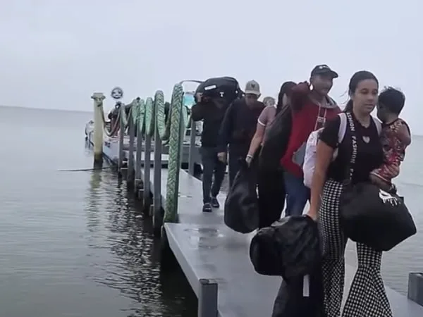 Migrantes vuelven de EE.UU. tras una ruta peligrosa : Necoclí, Colombia el pueblo testigo que los vió partir y ahora los recibe con desperanza