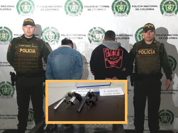 Iban con dos revólveres calibre 38, la policía los capturó en el barrio Pilar, Pasto