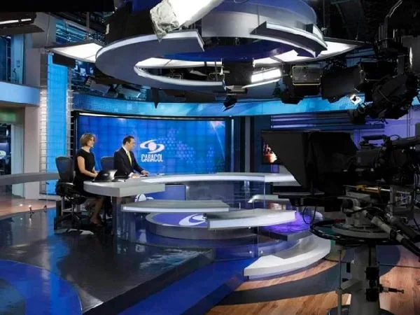 Noticiero de Caracol Televisión.