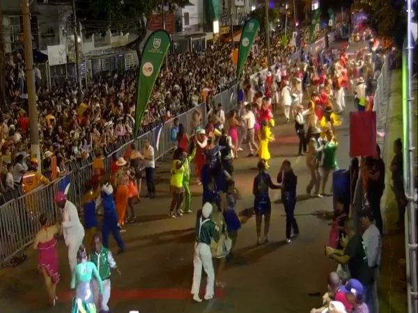 escuelas Salsódromo TuBarco especial - Salsódromo: 16 años del desfile de escuelas de salsa y artistas en la Feria de Cali