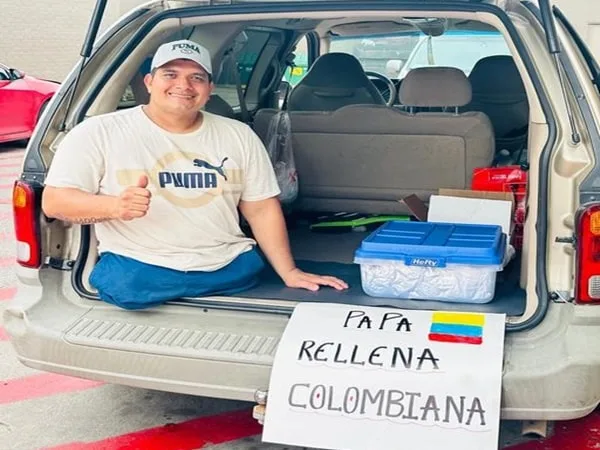 Su historia se ha vuelto viral en redes sociales y su negocio de venta de papa rellena, se vuelve cada vez más apetecido en EE.UU.