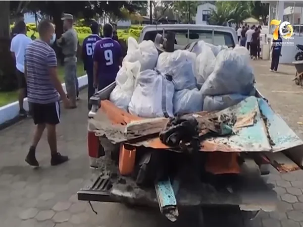 Recuperan a Tumaco: limpiaron sus playas y recolectaron una tonelada de basura