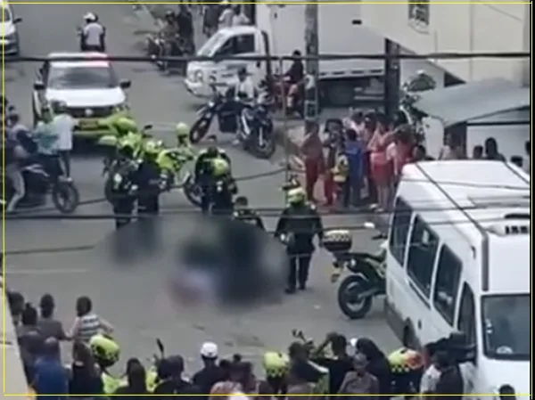 La balacera se registró en el barrio Comuneros de Cali. La víctima murió en el lugar de los hechos. Autoridades investigan lo ocurrido
