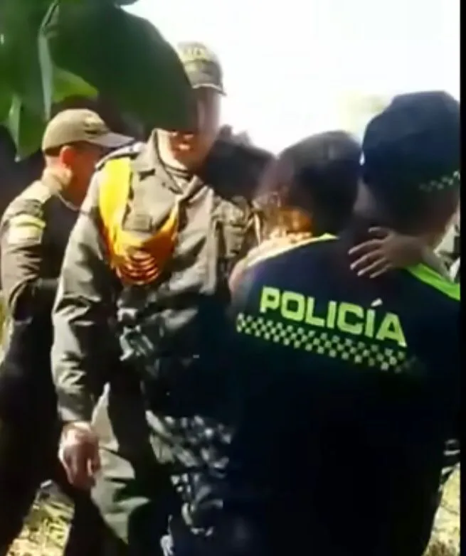¡La encontraron viva!, la pequeña Valentina estaba en un matorral: una perra, la gente y la policía la rescataron