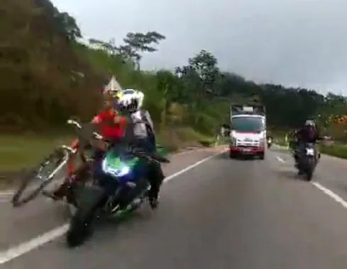 moto La Vega ciclista