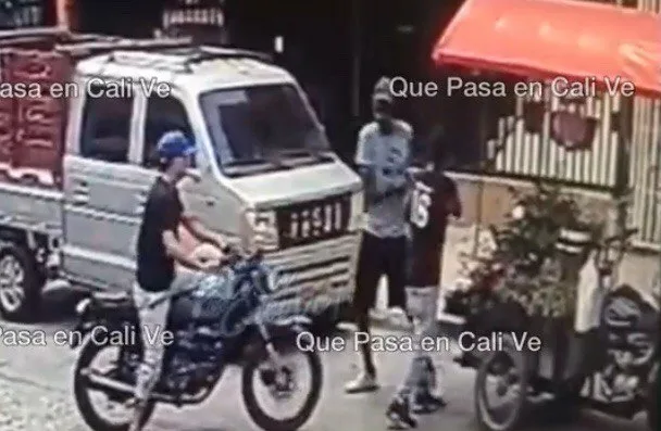 ¡Ni los vendedores informales se salvan en Cali!: atracaron al trabajador de un vivero móvil Ulpiano Lloreda