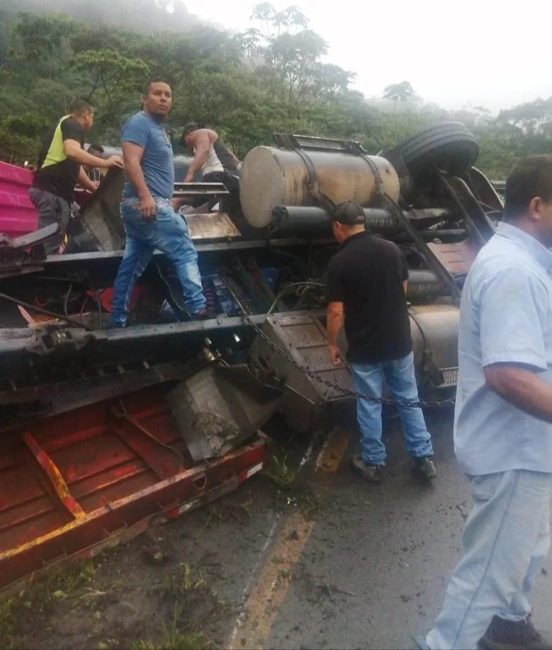 conductor accidente Altos de Zaragoza