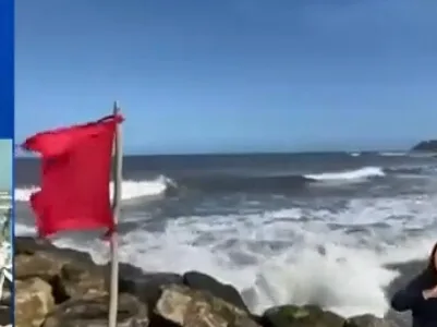 la erosión costera en Puerto Colombia bandera roja