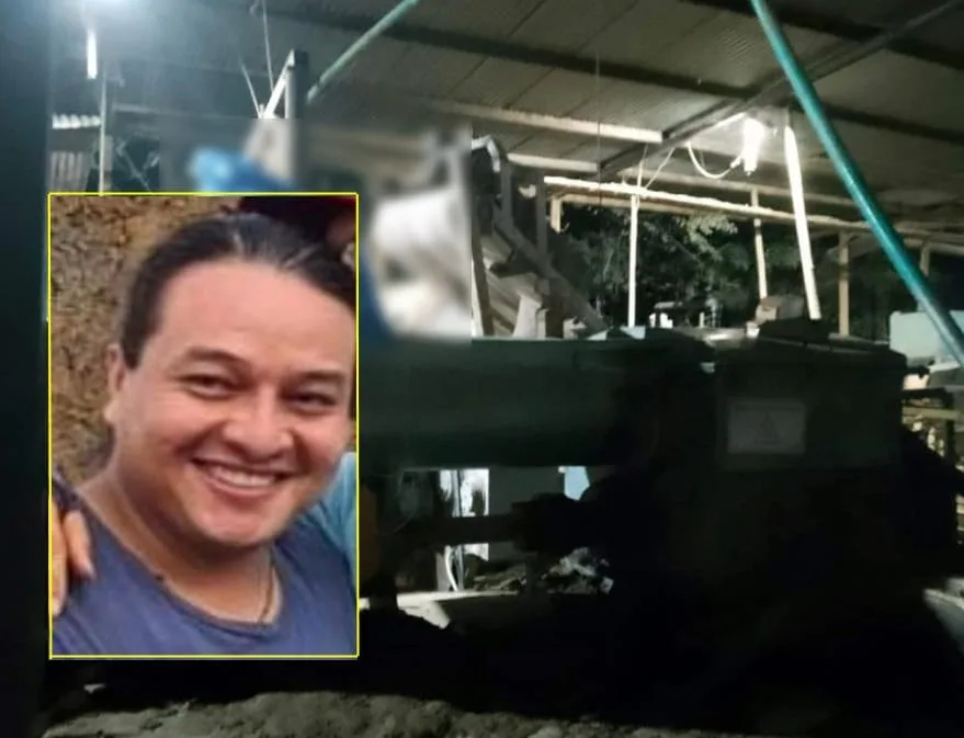 Al parecer, el trabajador se encontraba haciendo limpieza a la maquina e investigan si alguien la encendió, lo cual desató la tragedia.
