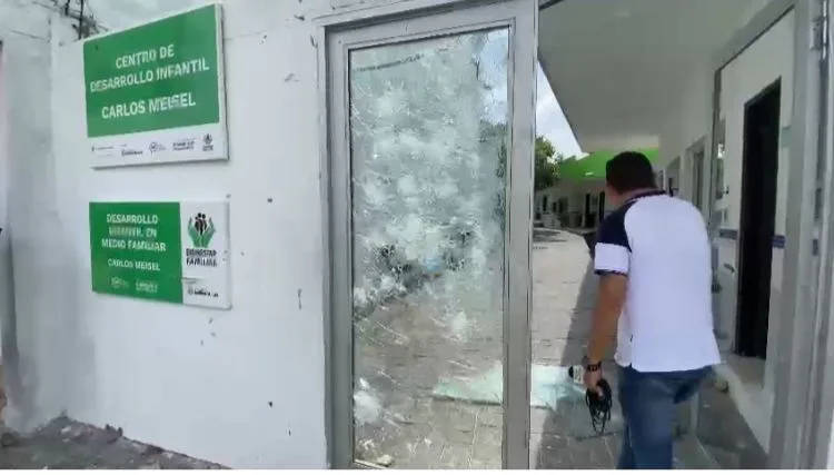 Desmanes y enfrentamientos desató un presunto abuso a una niña de un CDI, en Barranquilla