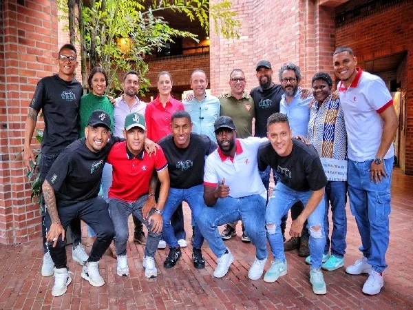 Jugadores del Deportivo Cali y del América de Cali.