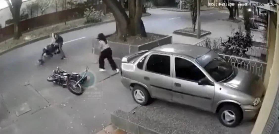 No era vídeo actuado; sí cascó a un ladrón que tenía "azotado" un barrio en Medellín
