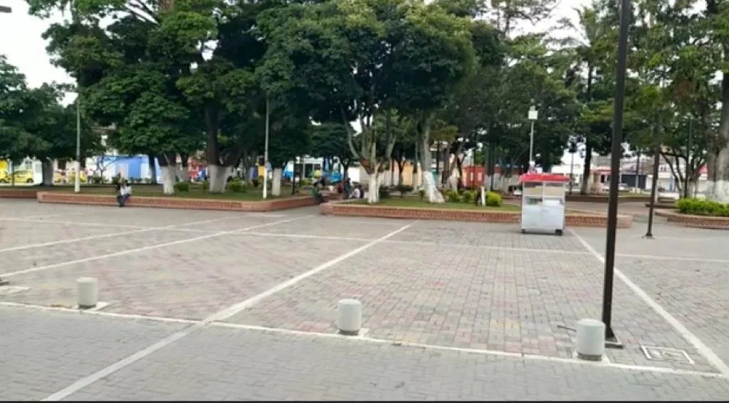Pradera Valle profesora atracada