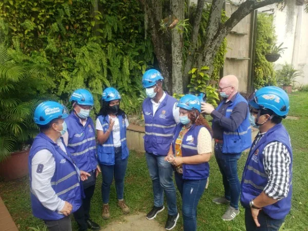 cascos azules en Cali
