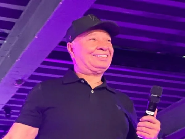 Luis Alberto Posada, cantante de música popular.