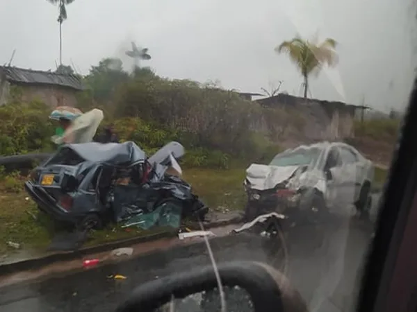 Fatal choque en vía a Tumaco habría dejado 4 fallecidos entre ellos estaría un bebé de 8 meses