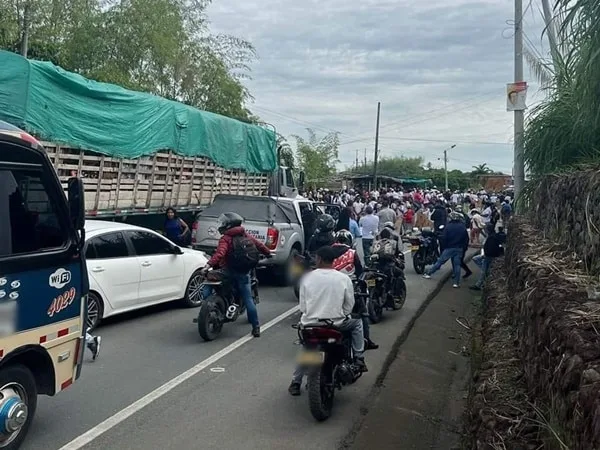 Gremios de Nariño en total desacuerdo ante constantes bloqueos de la vía Panamericana
