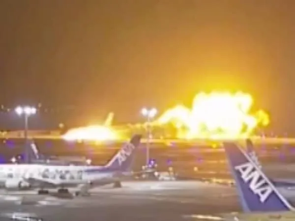 Tragedia en el aeropuerto de Tokio: avión de Japan Airlines envuelto en llamas tras colisión