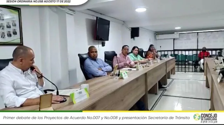 concejales de Candeleria cabildos con Petro