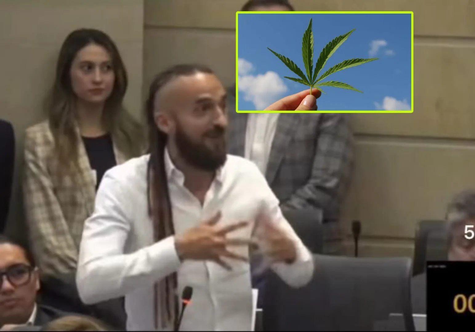 "La mata no mata", el mensaje del congresista Daniel Carvalho pidiendo legalización para el consumo del cannabis