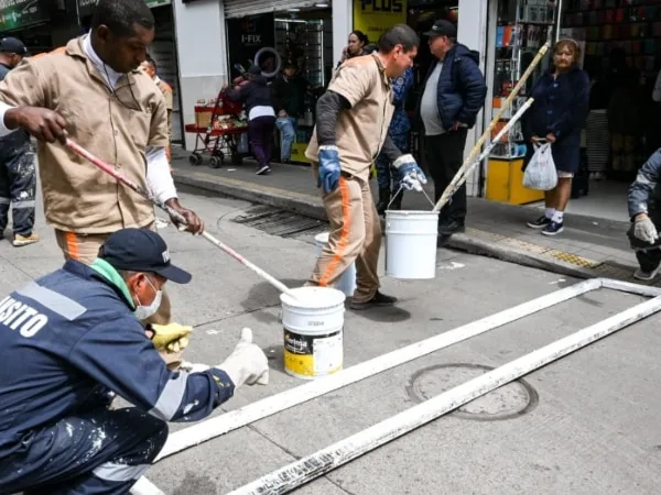 Personas privadas de la libertad realizaron trabajo social y ayudaron con la demarcación vial en el centro de Pasto