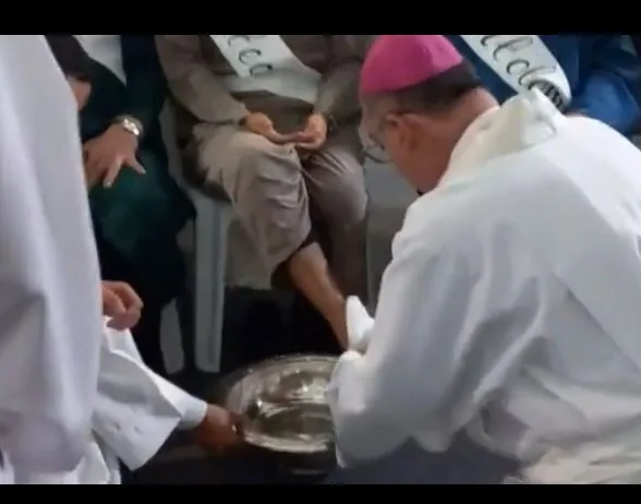 Lavatorio de pies, desde el Vaticano hasta iglesias de Cali se vivió este Jueves Santo