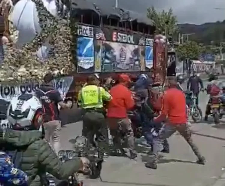 Entre taxis, bueses y camiones así son las movilizaciones del día de la Virgen del Carmen en Colombia