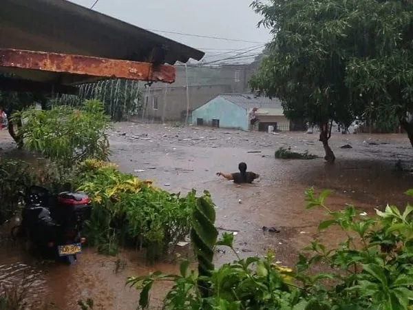 Fuertes inundaciones en Santa Marta.