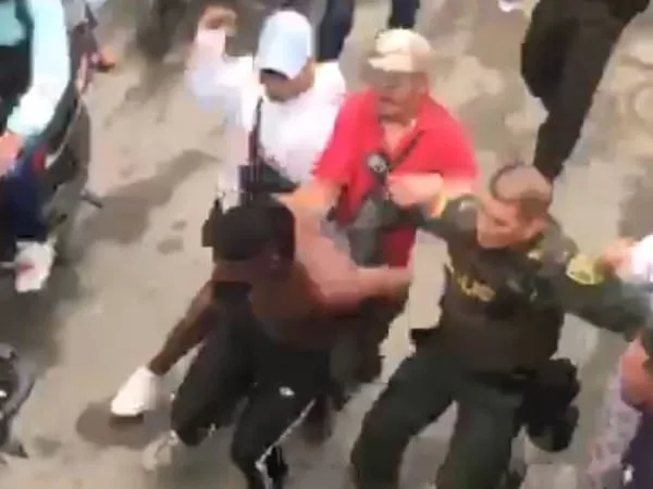ladrones en Cali justicia por mano propia