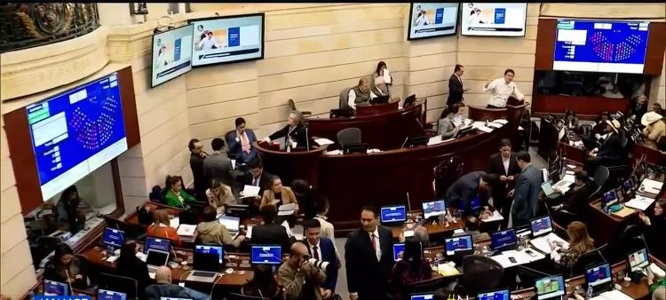 Reforma Tributaria Petro aprobada - Gustavo Bolívar