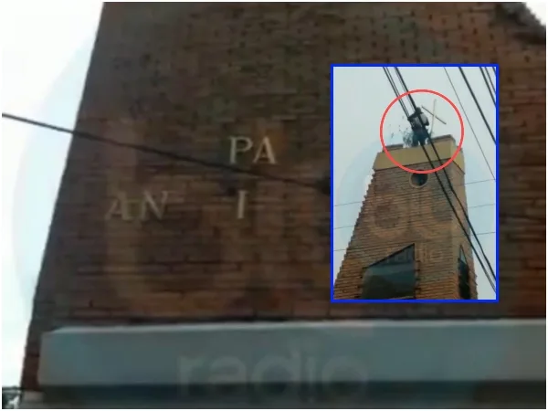 la iglesia letras de bronce Cali