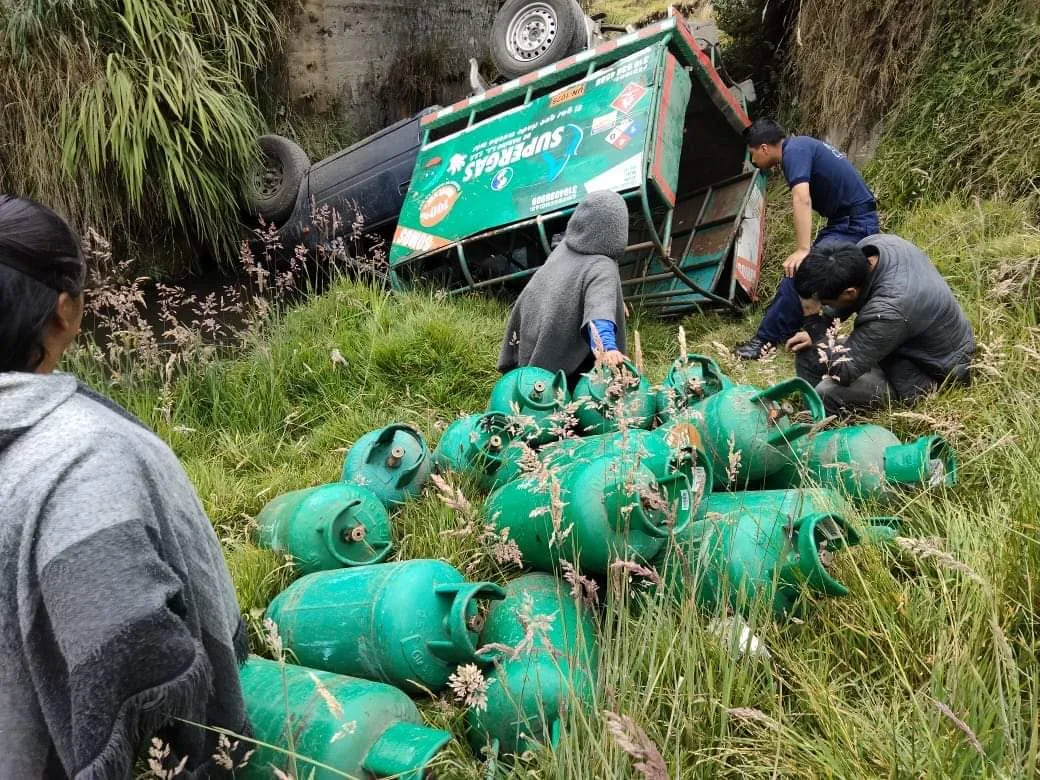 Se accidentó cargado de cilindros de gas, en Cuaspud Nariño