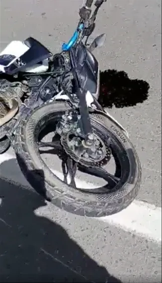 un motociclista