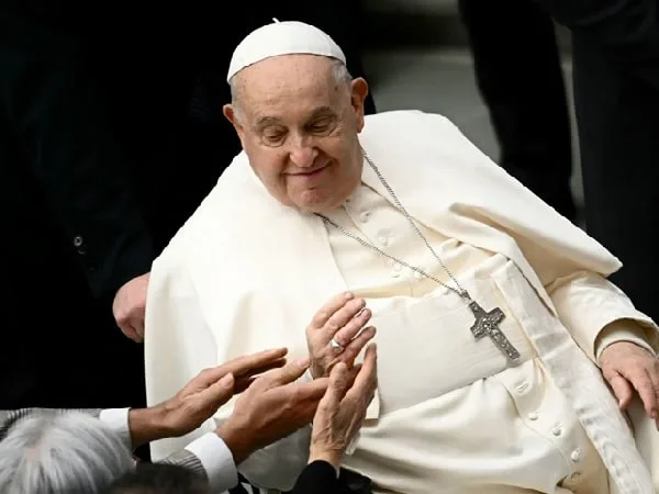 Papa Francisco, sumo pontífice.