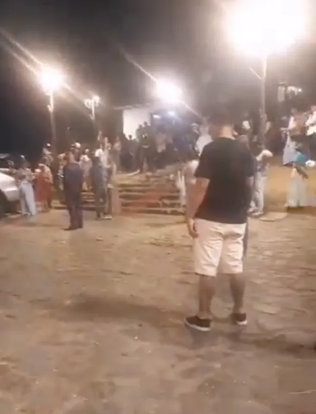 Critican la quema de pólvora en la iglesia de San Antonio al parecer por un matrimonio